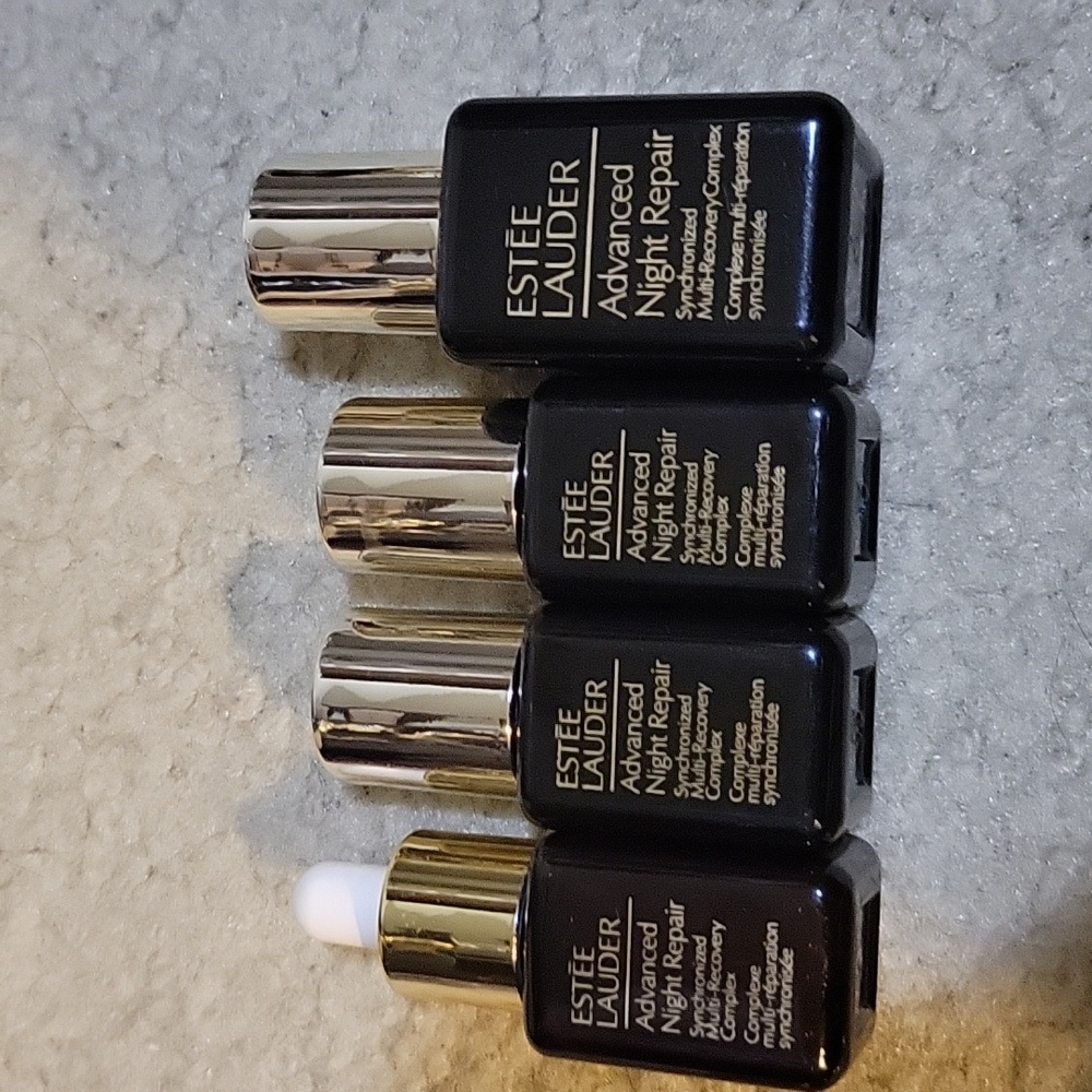 Estee Lauder Advanced Night Repair Synchronize